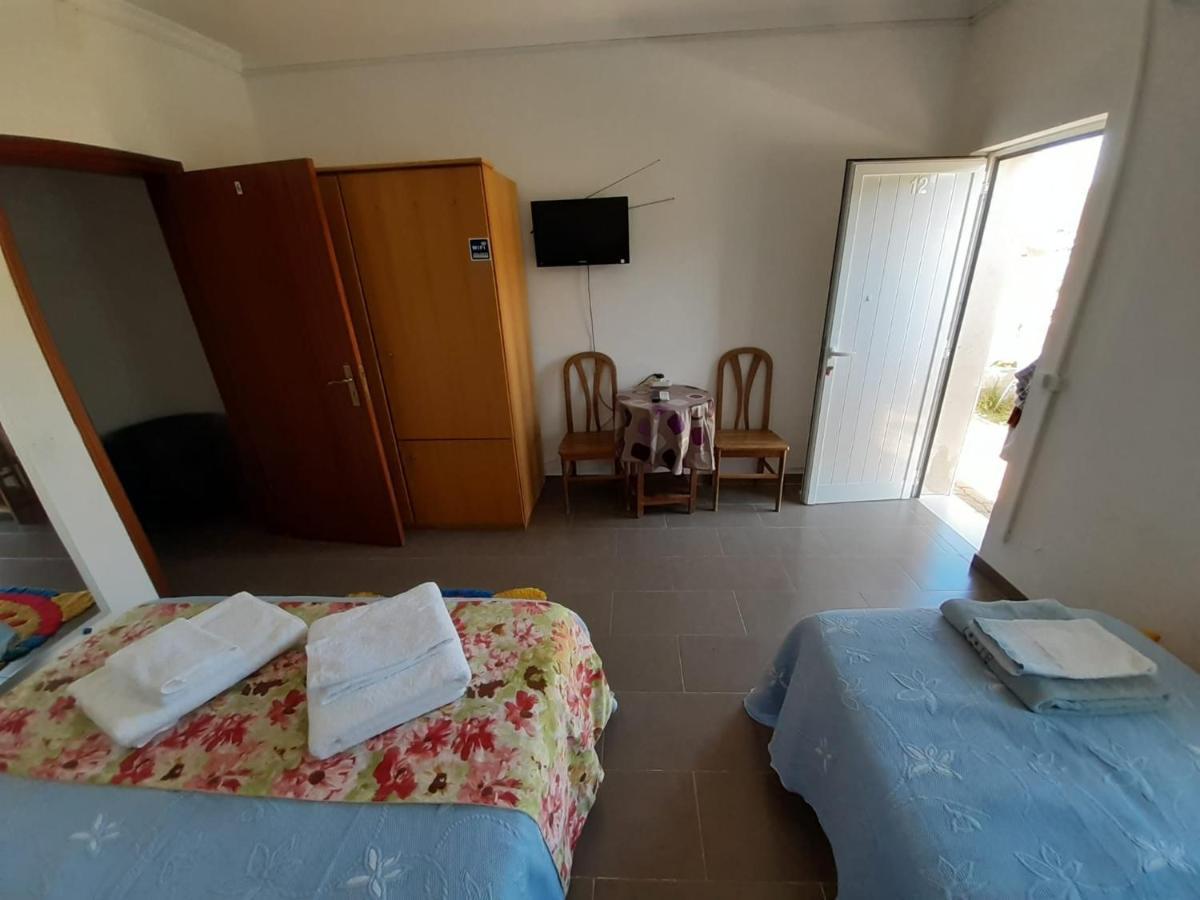 Alojamento Rita Mertola Exterior photo
